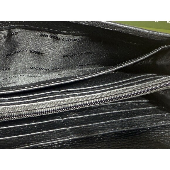 Michael Kors Fulton Flap Carryall Leather Wallet  Black Gold Nice Continental - Picture 7 of 12